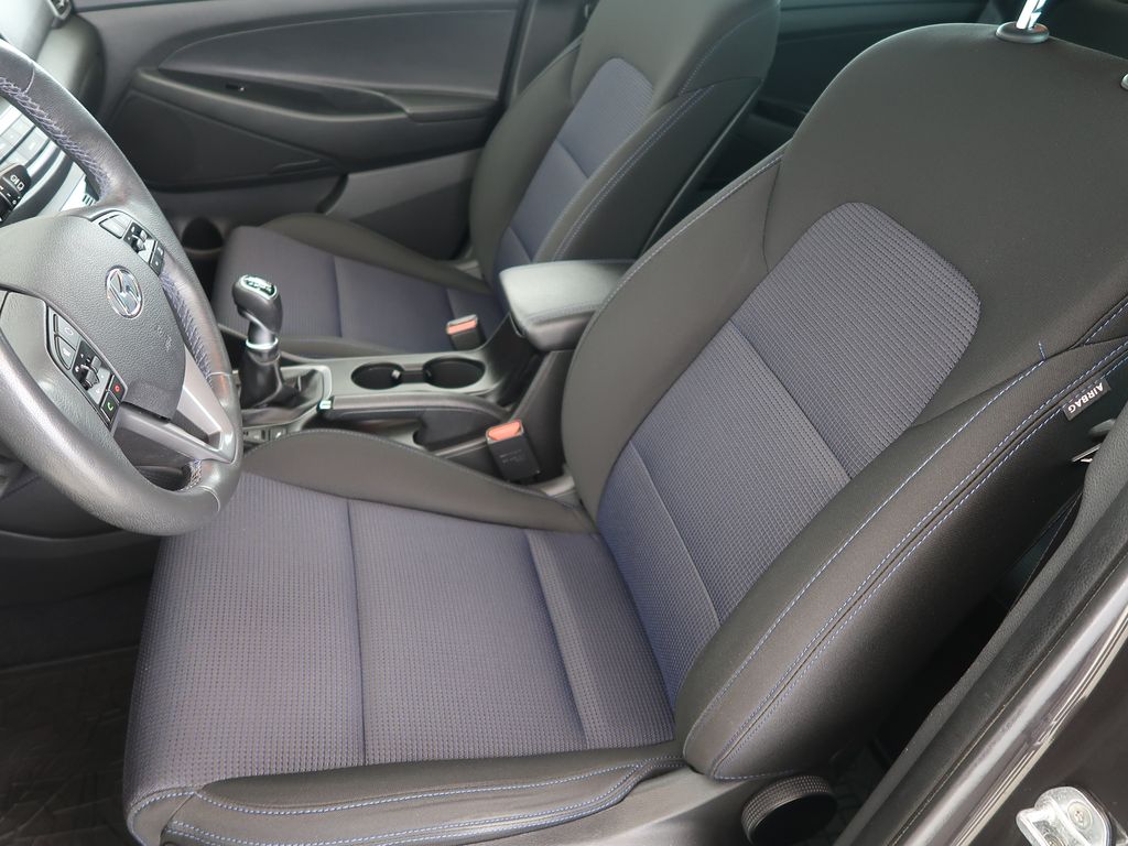 hyundai-tucson-2-0crdi-100kwcz-manual-4x4 - 8