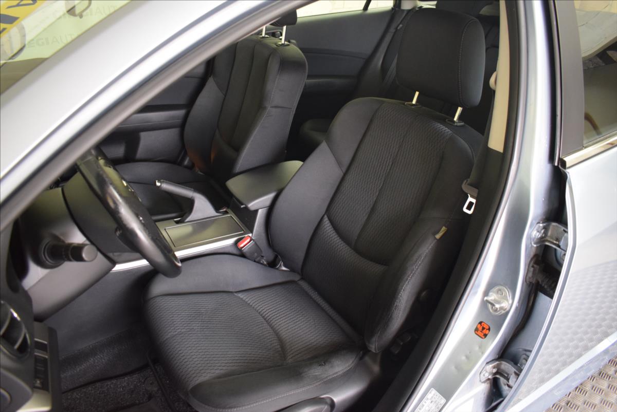 mazda-6-2-0-i-super-stav - 9