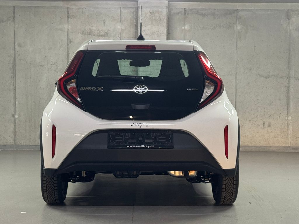 toyota-aygo-1-5-hybrid-116k-active - 5