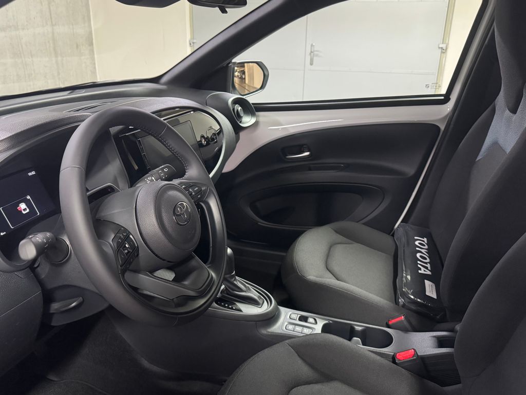 toyota-aygo-1-5-hybrid-116k-active - 8