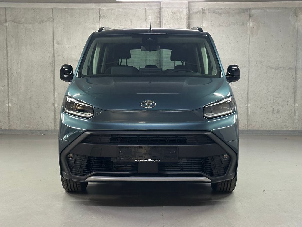 toyota-proace-city-verso-family-1-5-at-long - 1