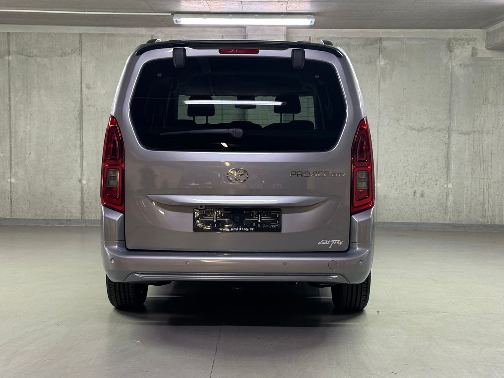 toyota-proace-city-verso-family-1-5-at-long - 5