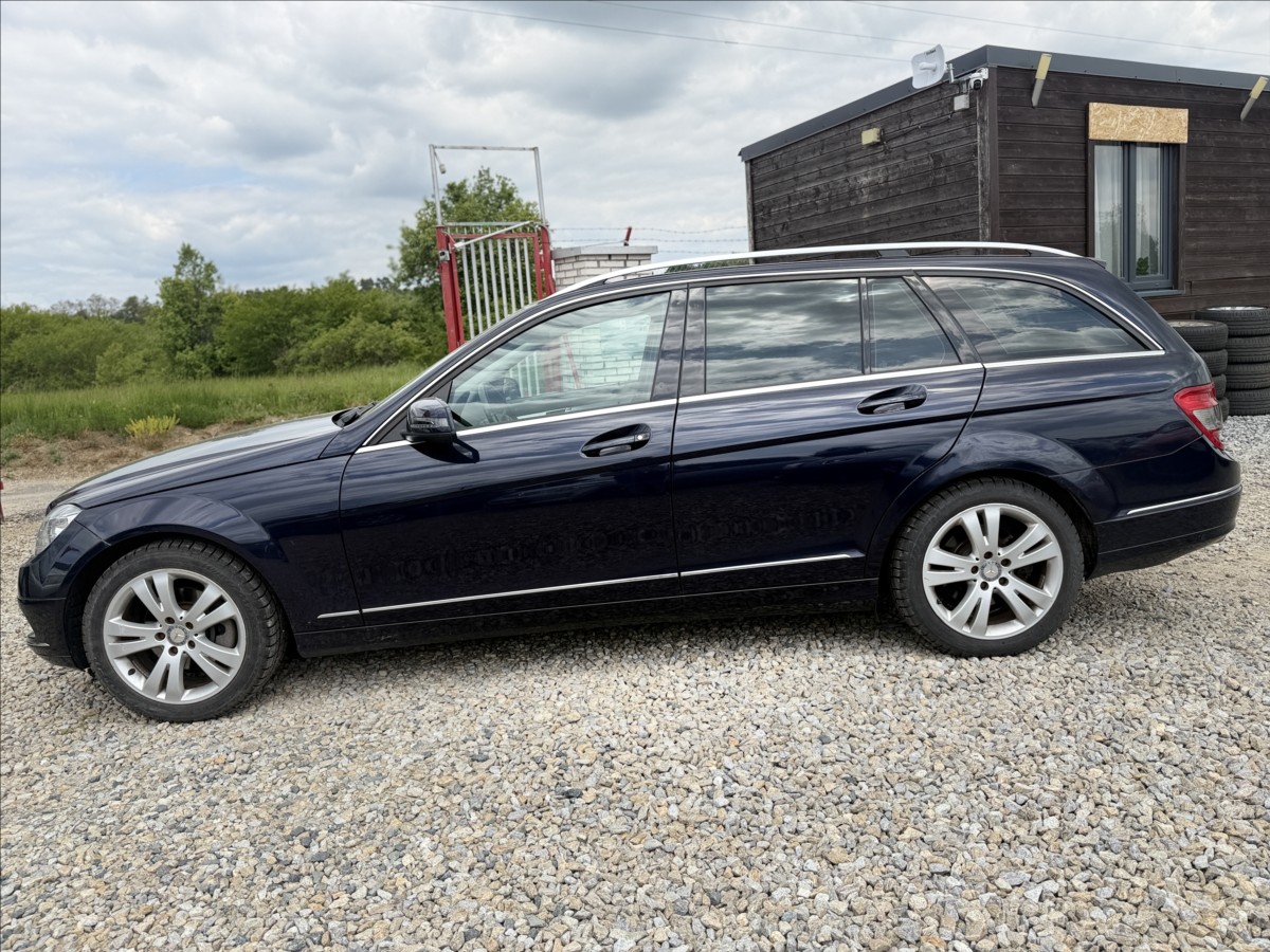 mercedes-benz-tridy-c-2-2-cdi-automat-navi - 7