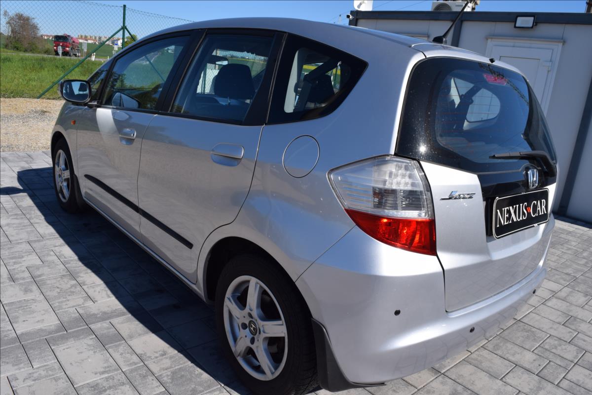 honda-jazz-1-2-vtec-66kw-nizke-km-alu - 6