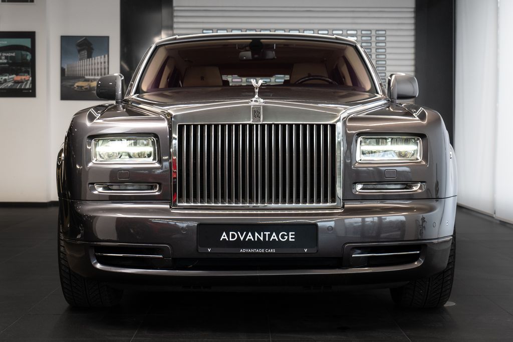 rolls-royce-phantom-360-vyhrivana-sedadla - 1