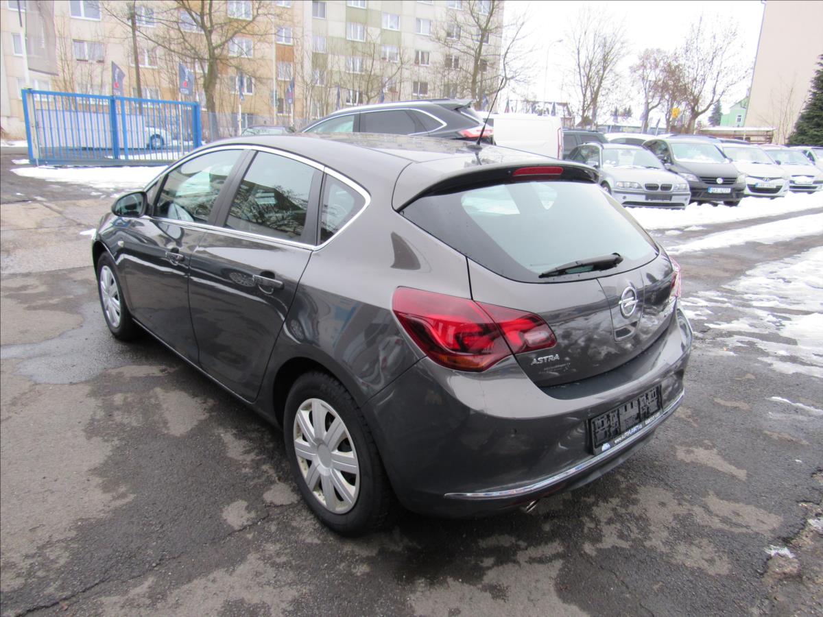 opel-astra-1-4-turbo-103kw - 3