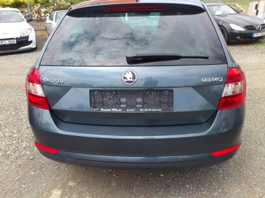 skoda-rapid-1-2-tsi-63-kw-navigace-klima - 5