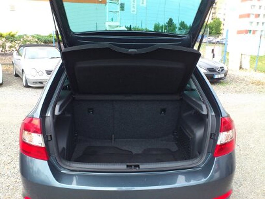 skoda-rapid-1-2-tsi-63-kw-navigace-klima - 6