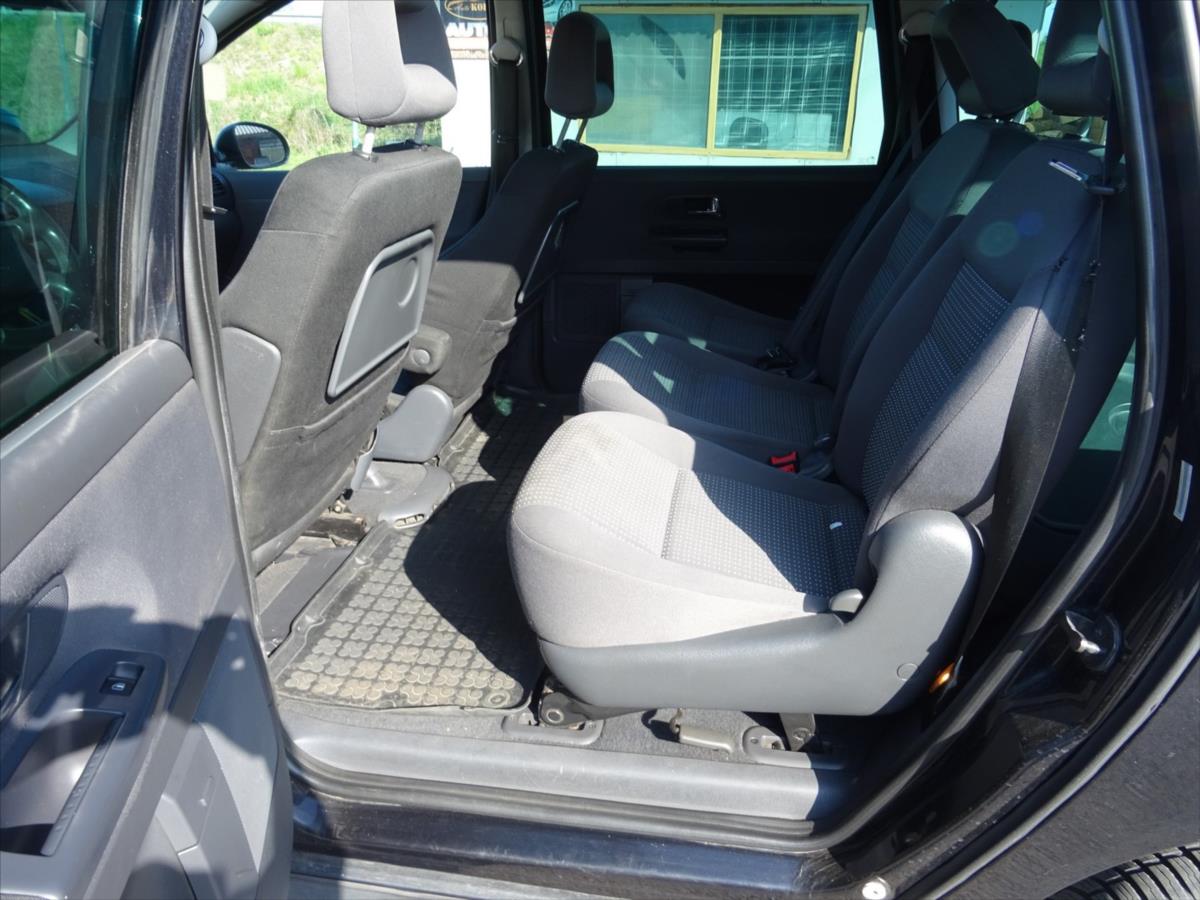 seat-alhambra-1-9-tdi-85-kw - 9