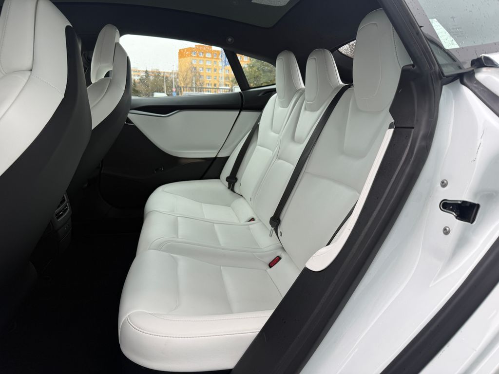 tesla-model-s-raven-fsd-ludi-nova-baterie - 7