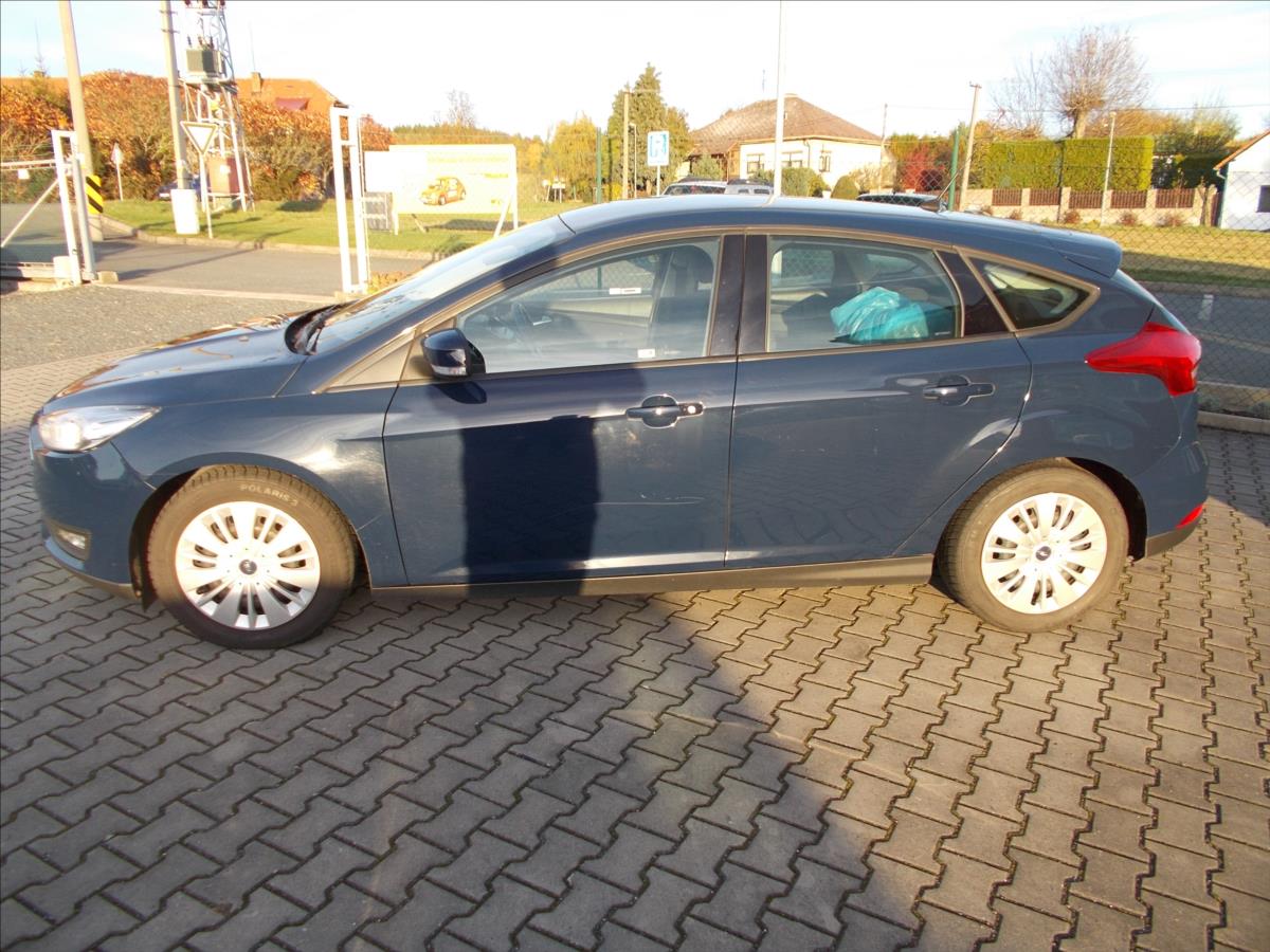 ford-focus-1-0-ecoboost-cr-2-majitel-od-r-2018-digiklima - 4