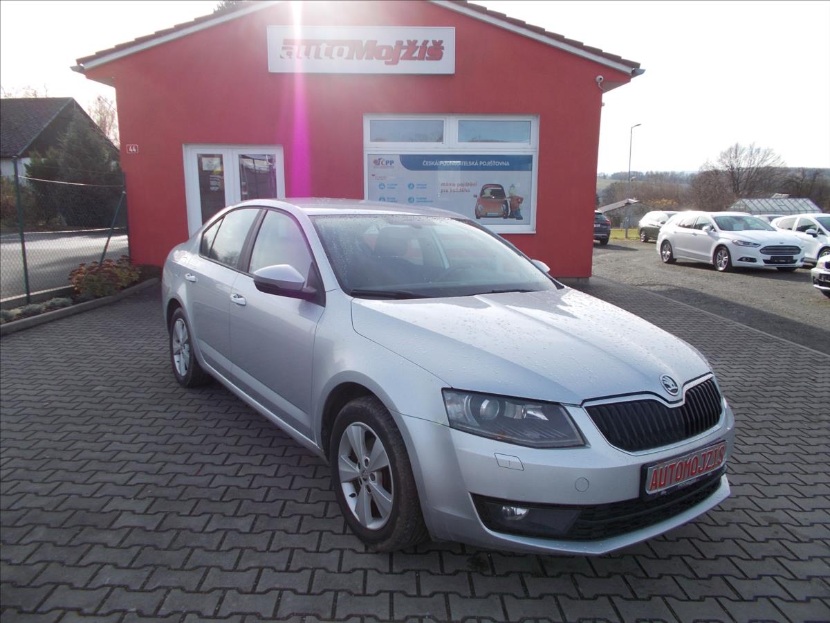 Škoda Octavia 1,6 TDI DIGIKLIMA NOVÁ STK  III