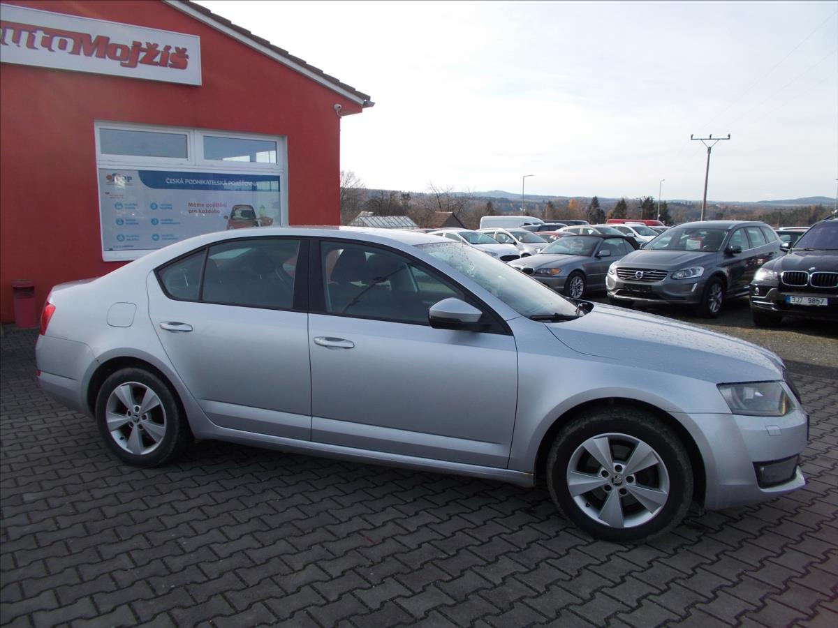 skoda-octavia-1-6-tdi-digiklima-nova-stk-iii - 7