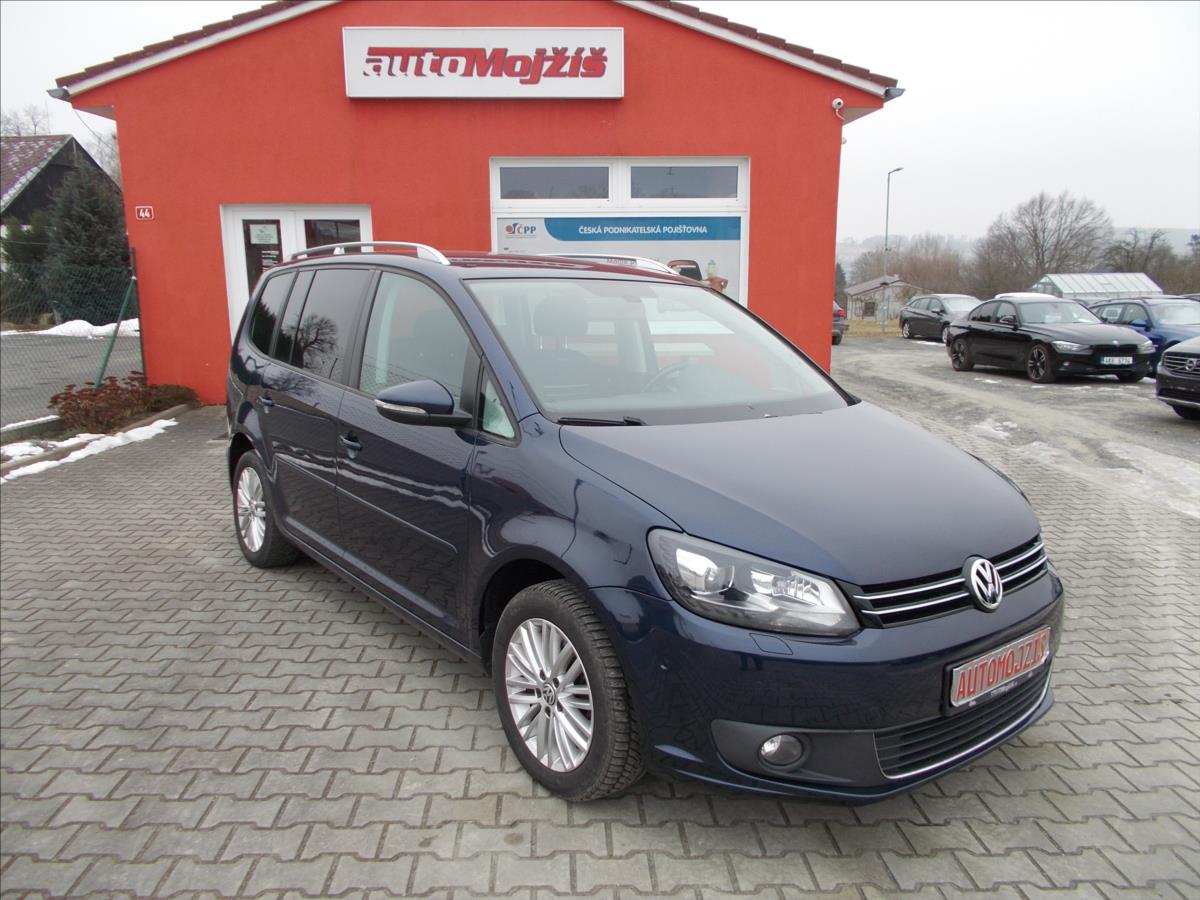 Volkswagen Touran 2,0 TDI DSG WEBASTO TZ LED DIGIKLIMA NOVÁ STK