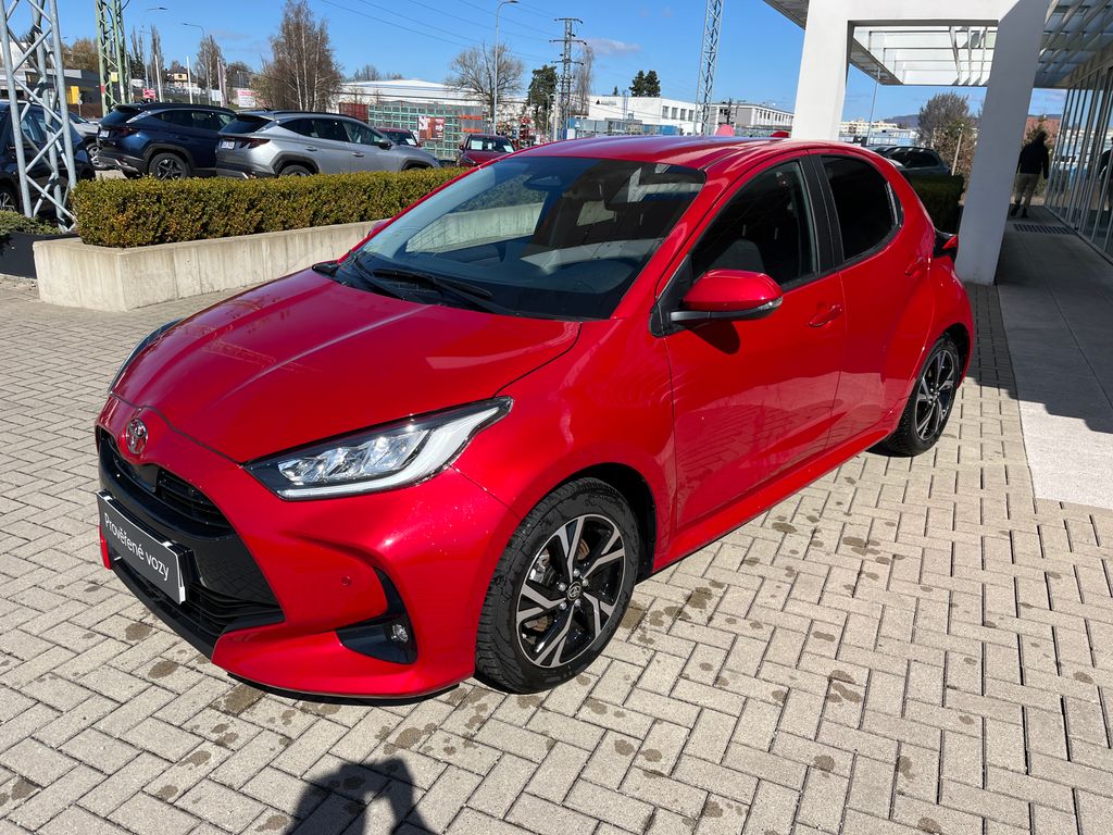 toyota-yaris-1-5-hybrid-e-cvt-style - 1