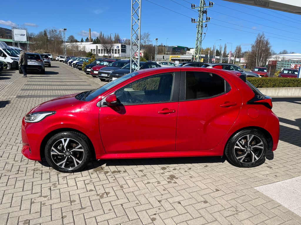 toyota-yaris-1-5-hybrid-e-cvt-style - 2