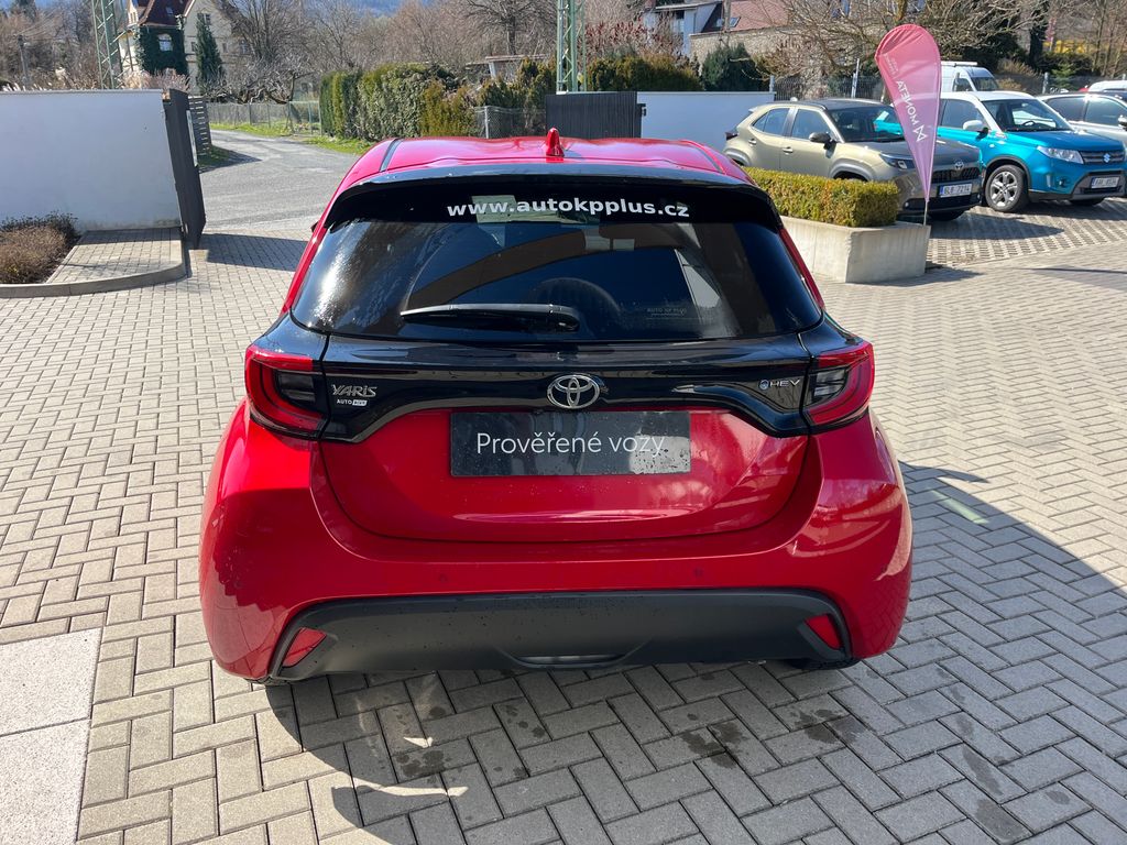 toyota-yaris-1-5-hybrid-e-cvt-style - 4