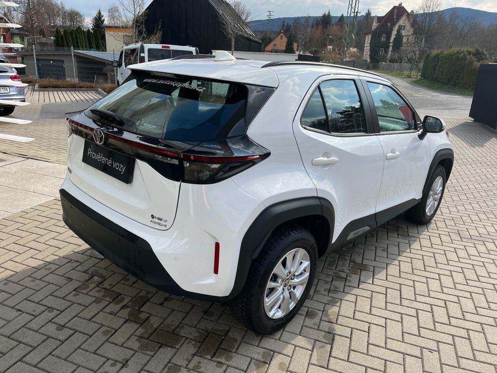 toyota-yaris-cross-1-5-hybrid-e-cvt-4x4-comfort - 5