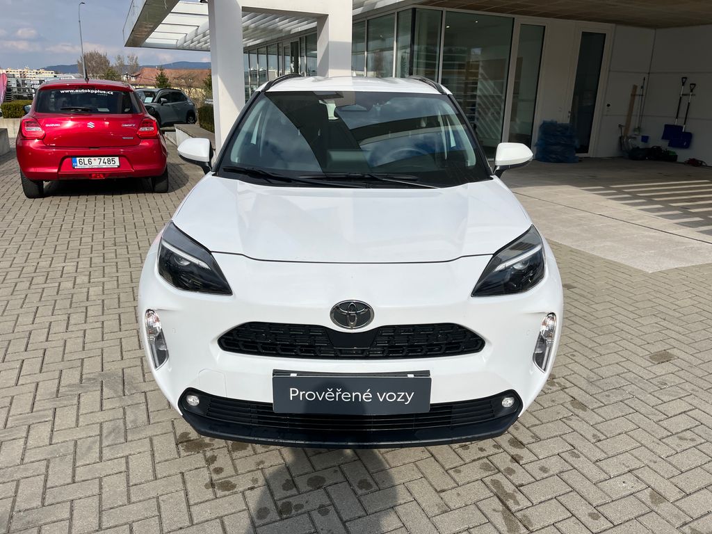 toyota-yaris-cross-1-5-hybrid-e-cvt-4x4-comfort - 8