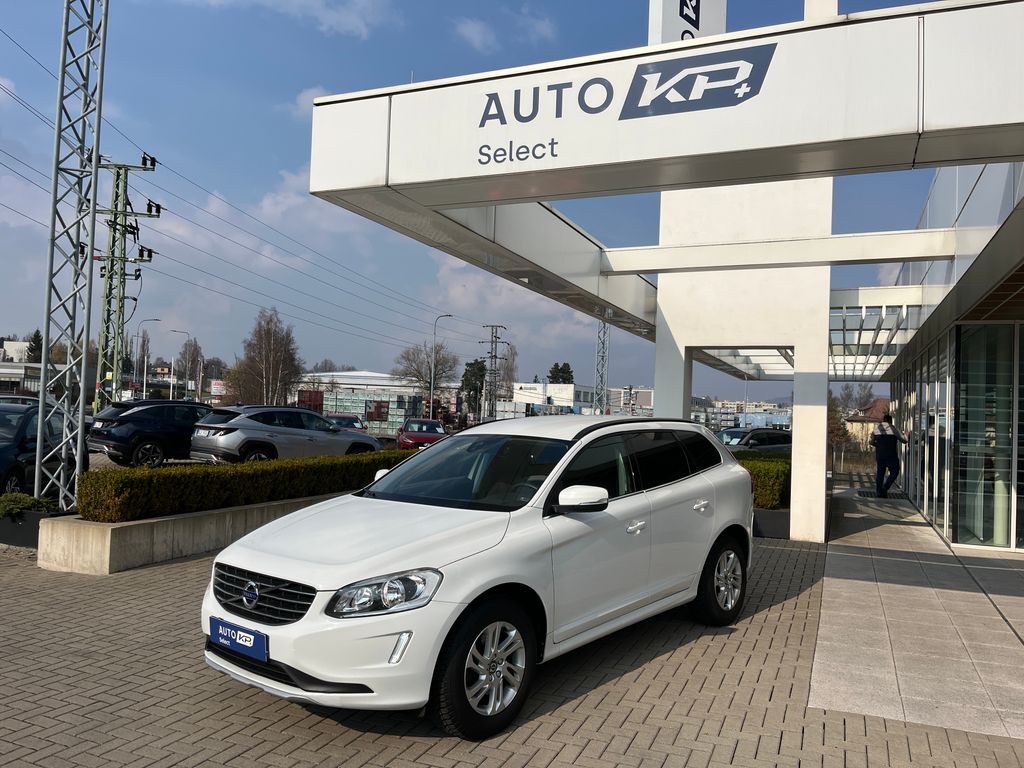 Volvo XC60 2,4 D4 AWD Momentum ČR