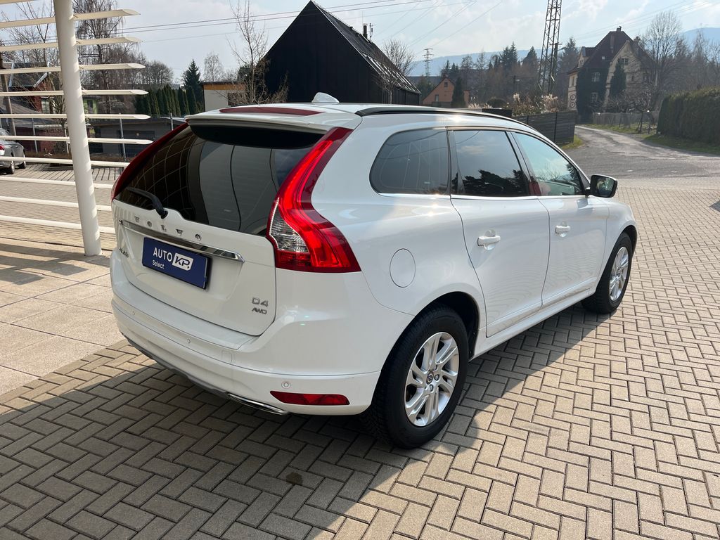 volvo-xc60-2-4-d4-awd-momentum-cr - 5