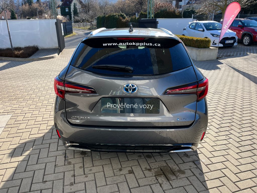 toyota-corolla-1-8-hybrid-e-cvt-style-ts - 4