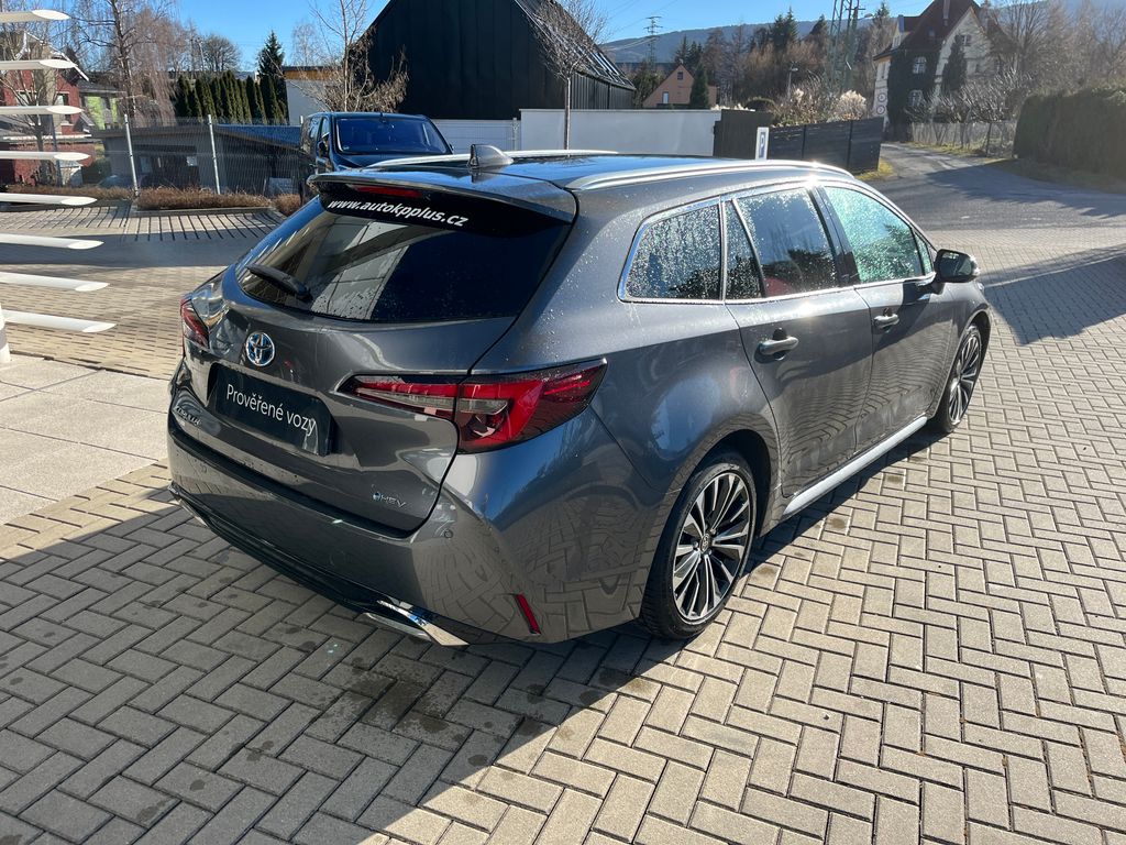 toyota-corolla-1-8-hybrid-e-cvt-style-ts - 5