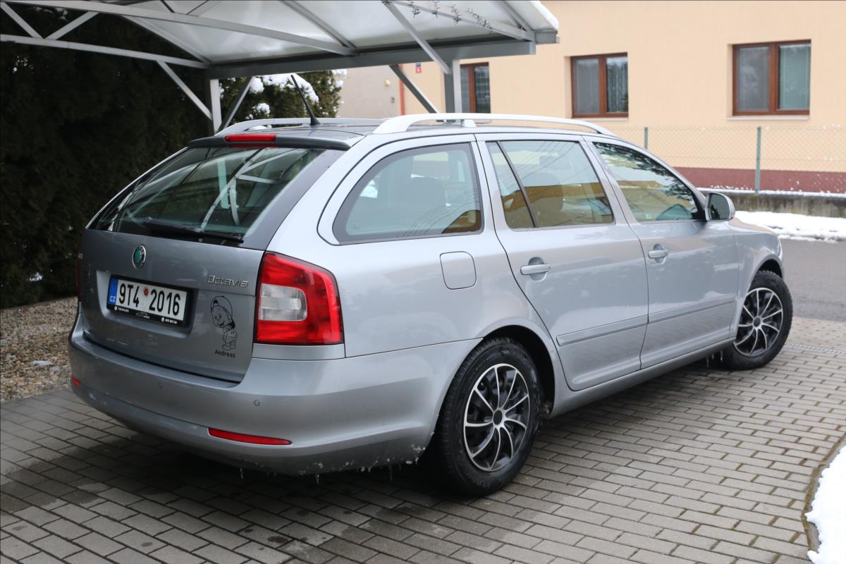 skoda-octavia-1-6-cr-2-majitel - 9