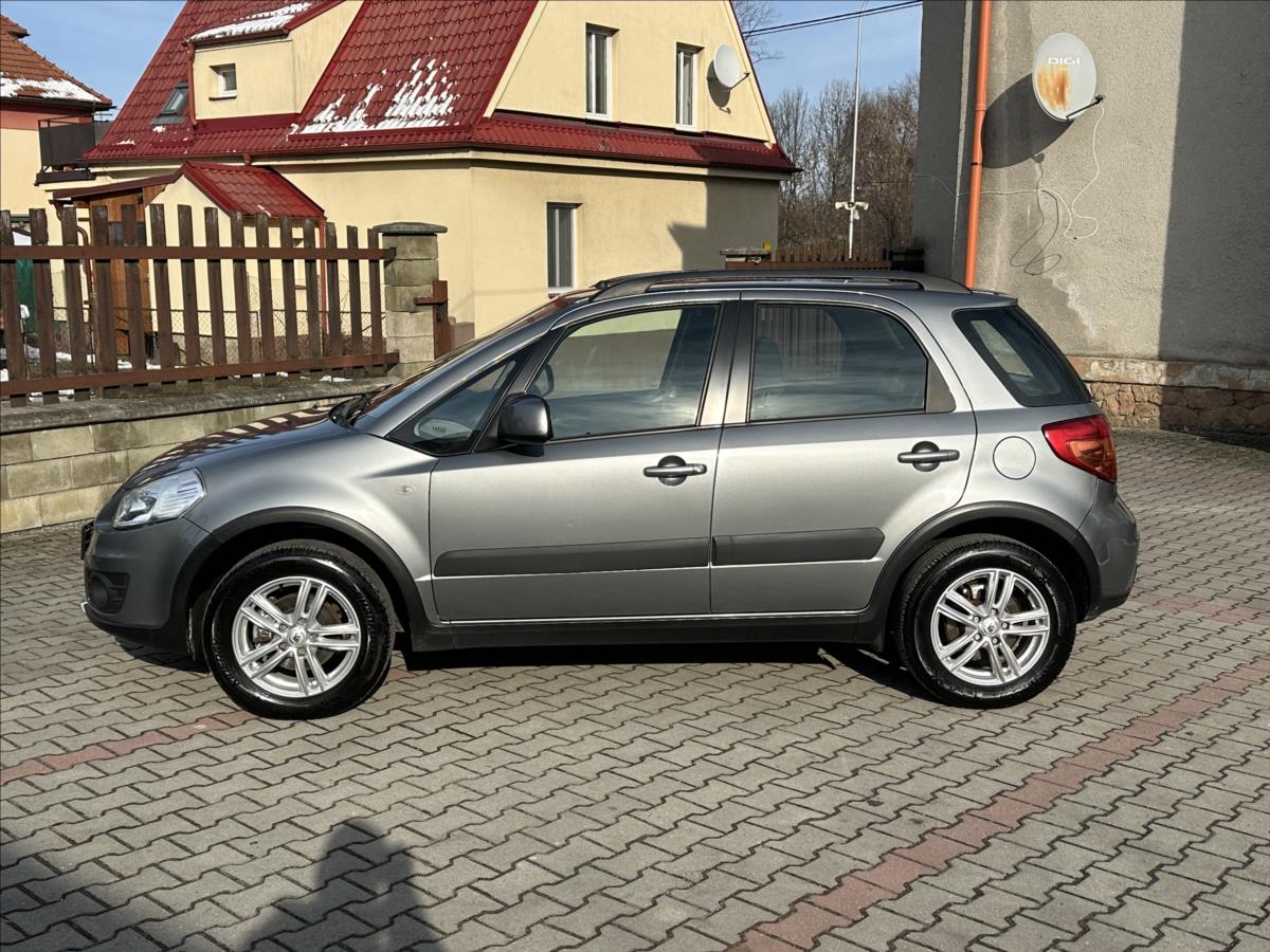 suzuki-sx4-1-6-4x4-1-majitel - 7