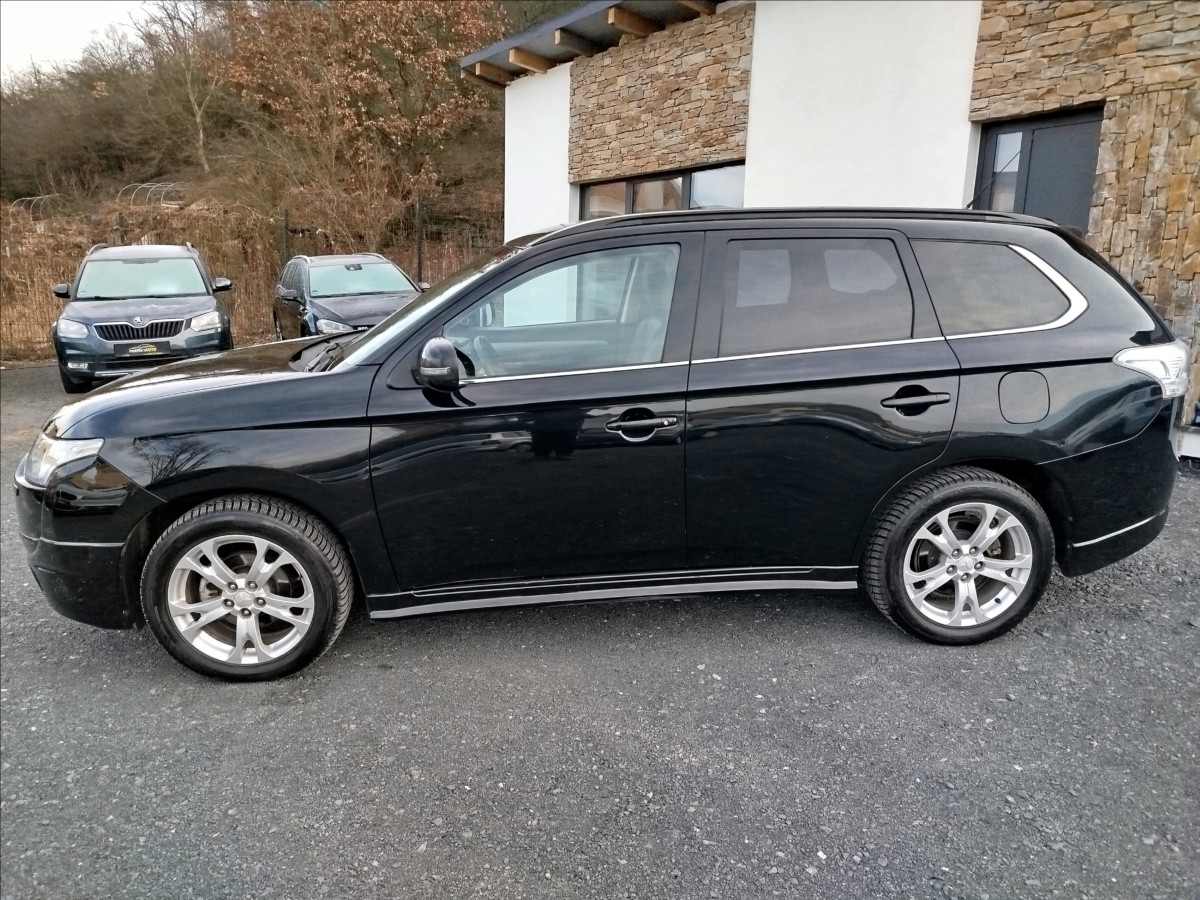 mitsubishi-outlander-2-3-d-110kw-automat-7-mist - 2