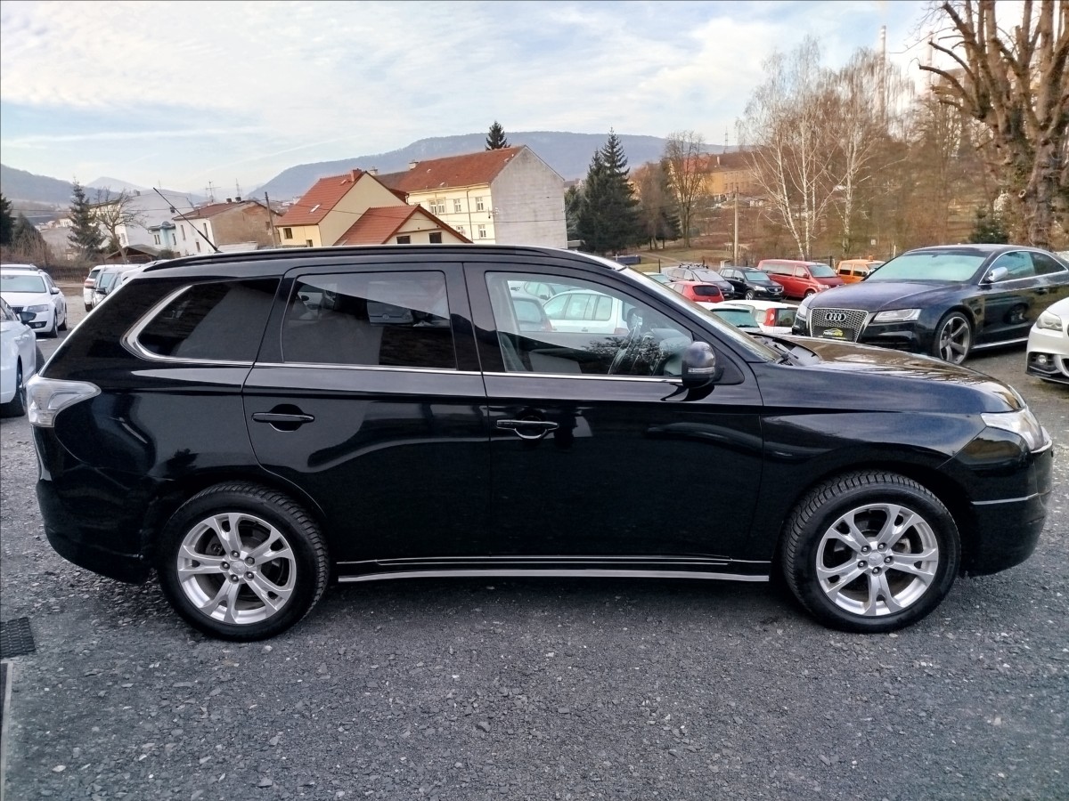 mitsubishi-outlander-2-3-d-110kw-automat-7-mist - 6
