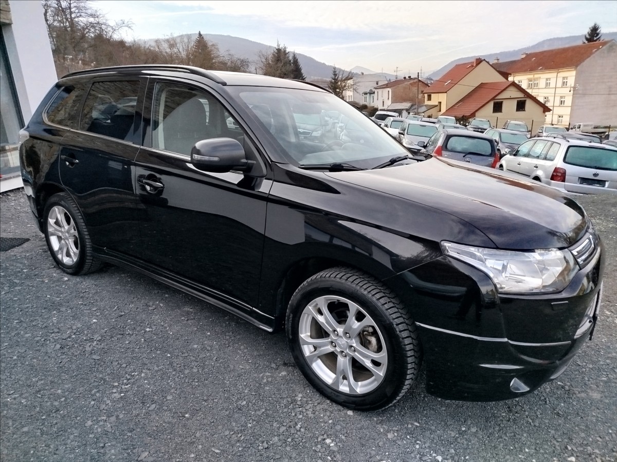 mitsubishi-outlander-2-3-d-110kw-automat-7-mist - 7