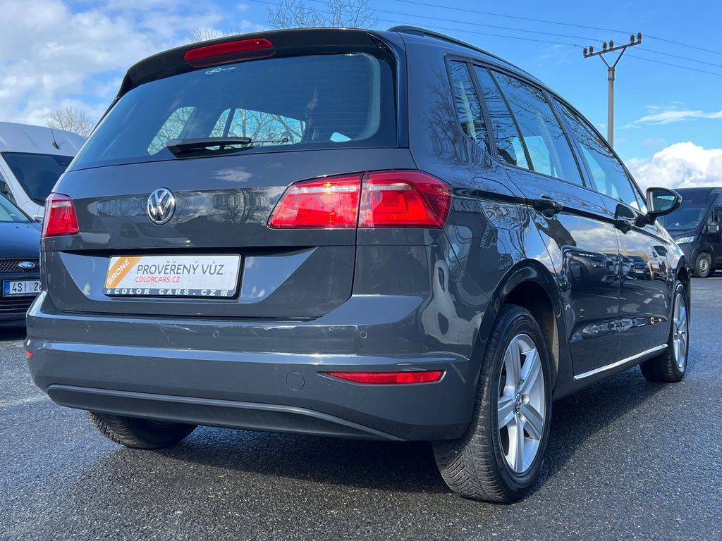 volkswagen-golf-sportsvan-1-2-tsi-servis-zaruka - 4