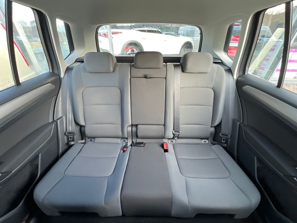 volkswagen-golf-sportsvan-1-2-tsi-servis-zaruka - 6