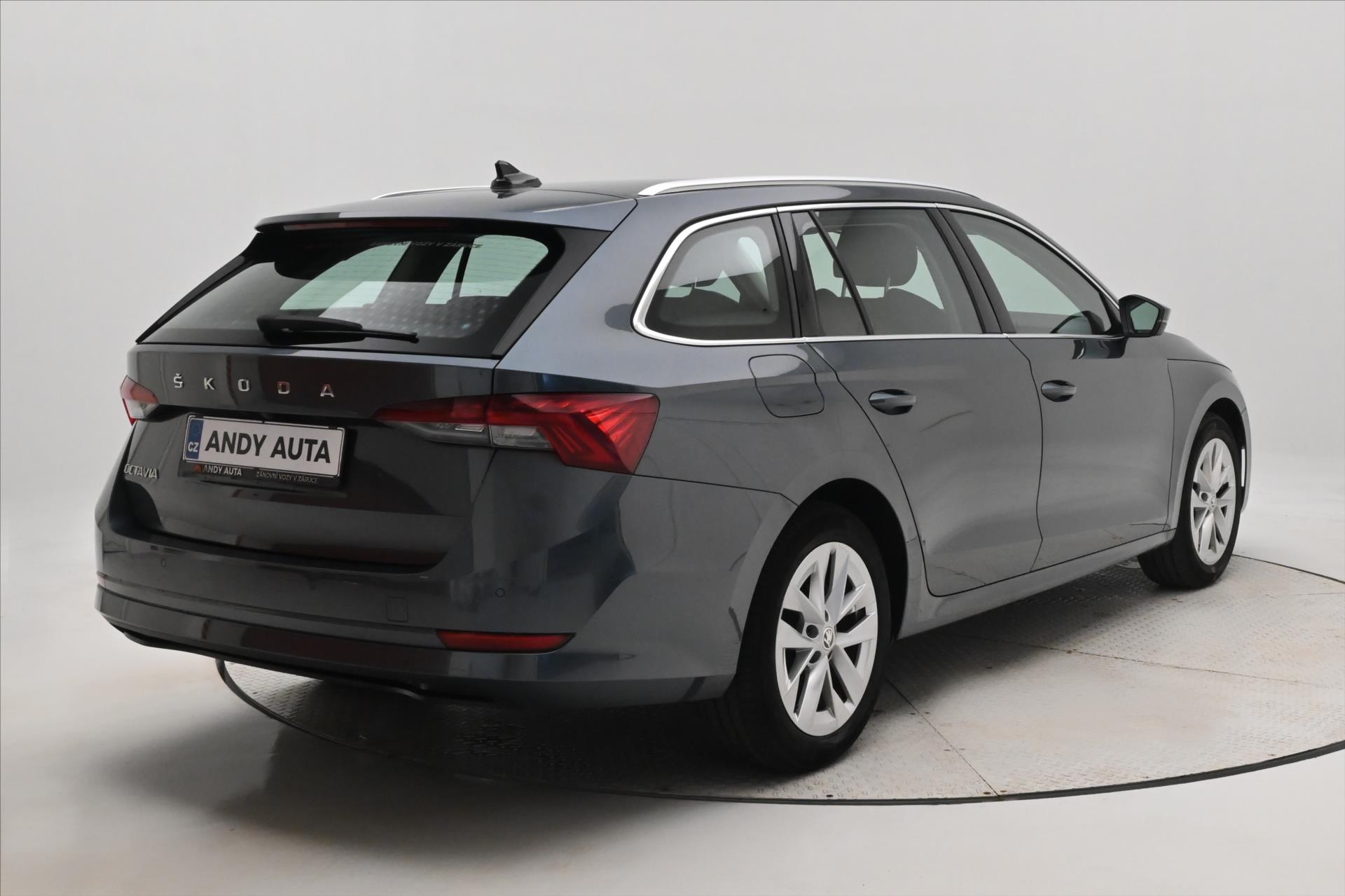 skoda-octavia-2-0-tdi-110-kw-dsg-style-zaruka-az-5-let - 4