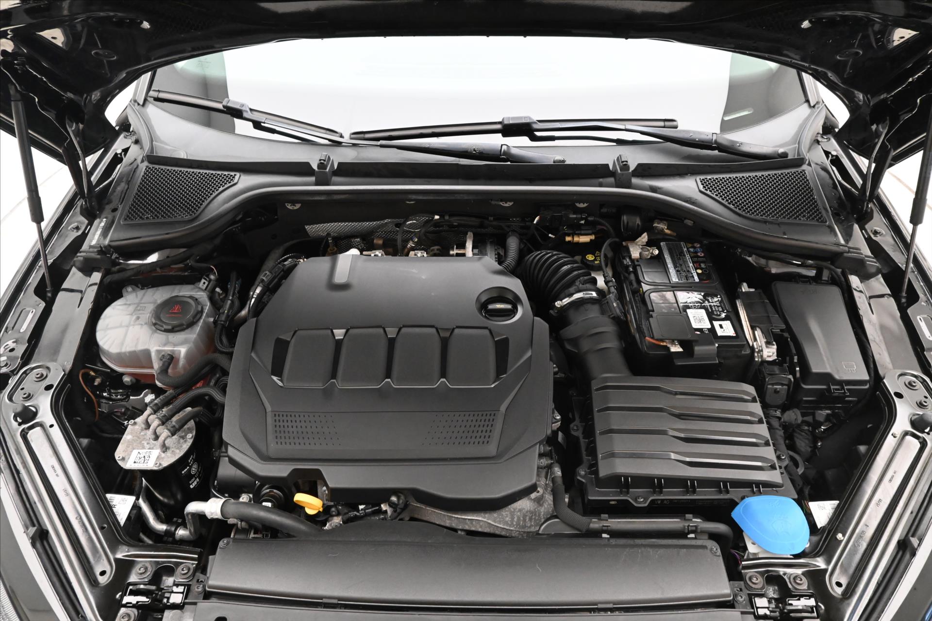 skoda-octavia-2-0-tdi-110kw-dsg-style-zaruka-az-5-let - 8