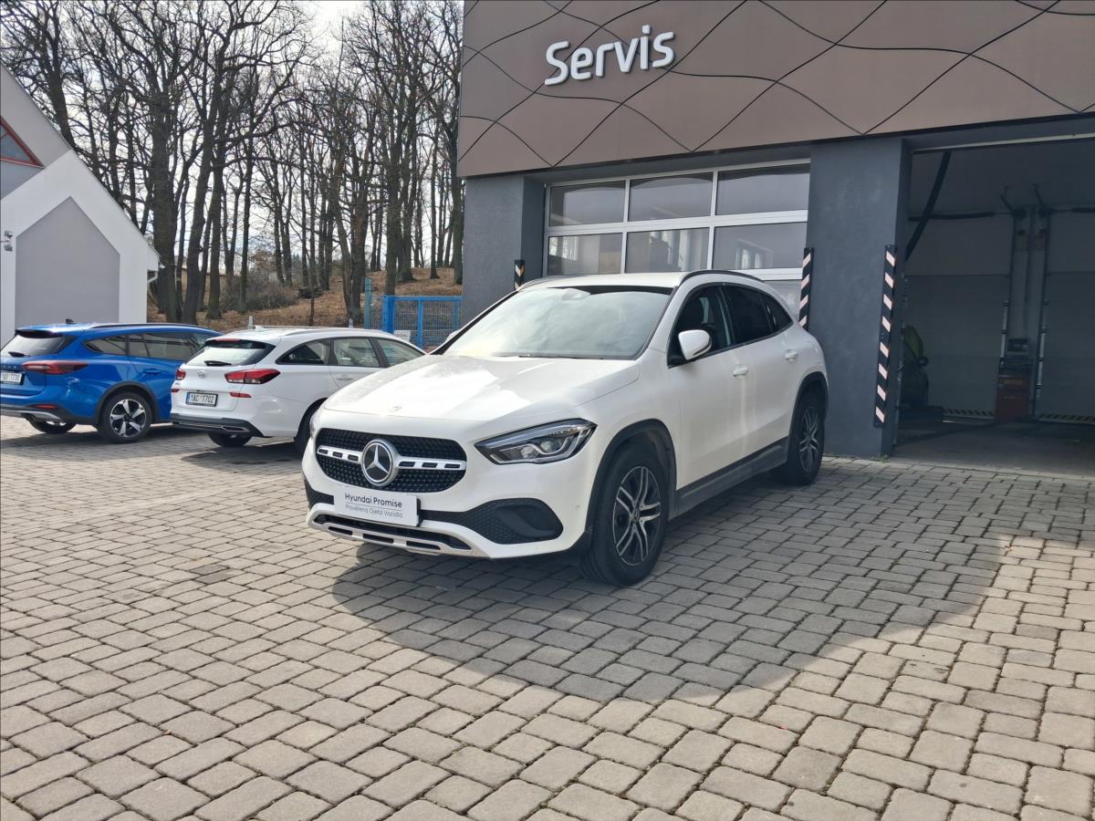 Mercedes-Benz GLA 1,3 GLA 180 MHEV