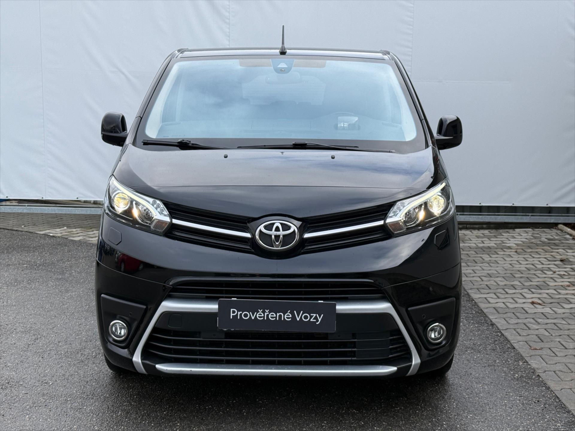 toyota-proace-verso-2-0-l1-8mist-selection - 1