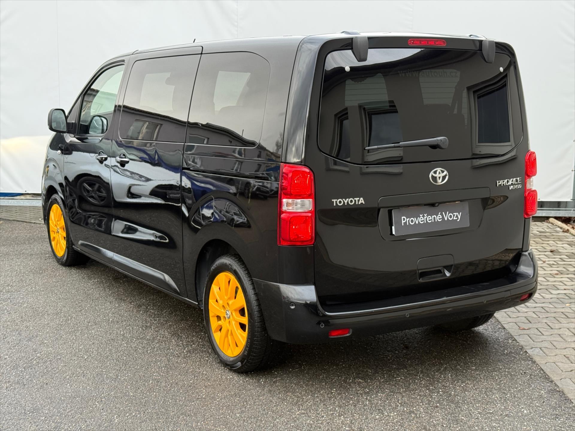 toyota-proace-verso-2-0-l1-8mist-selection - 3