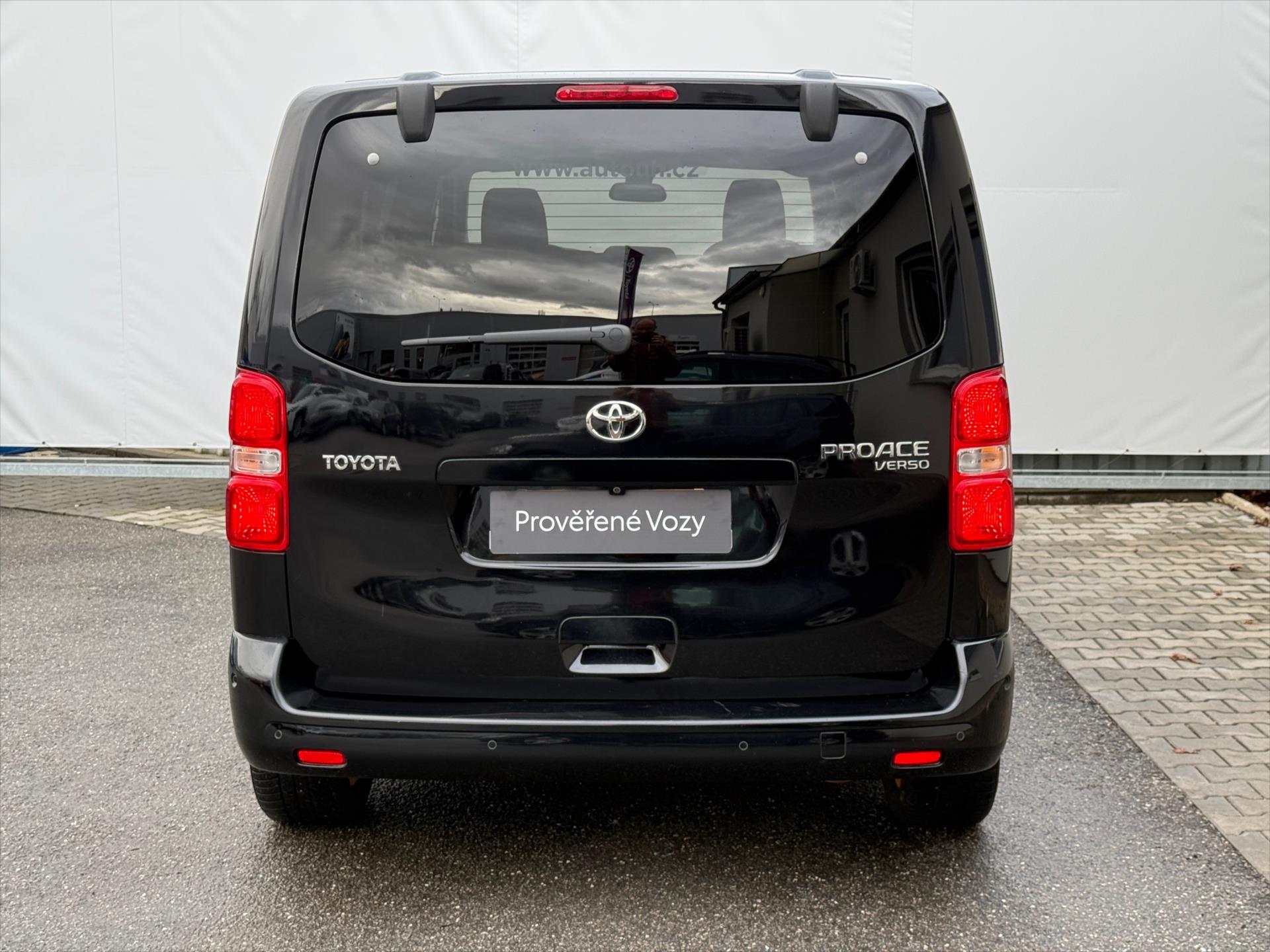 toyota-proace-verso-2-0-l1-8mist-selection - 4