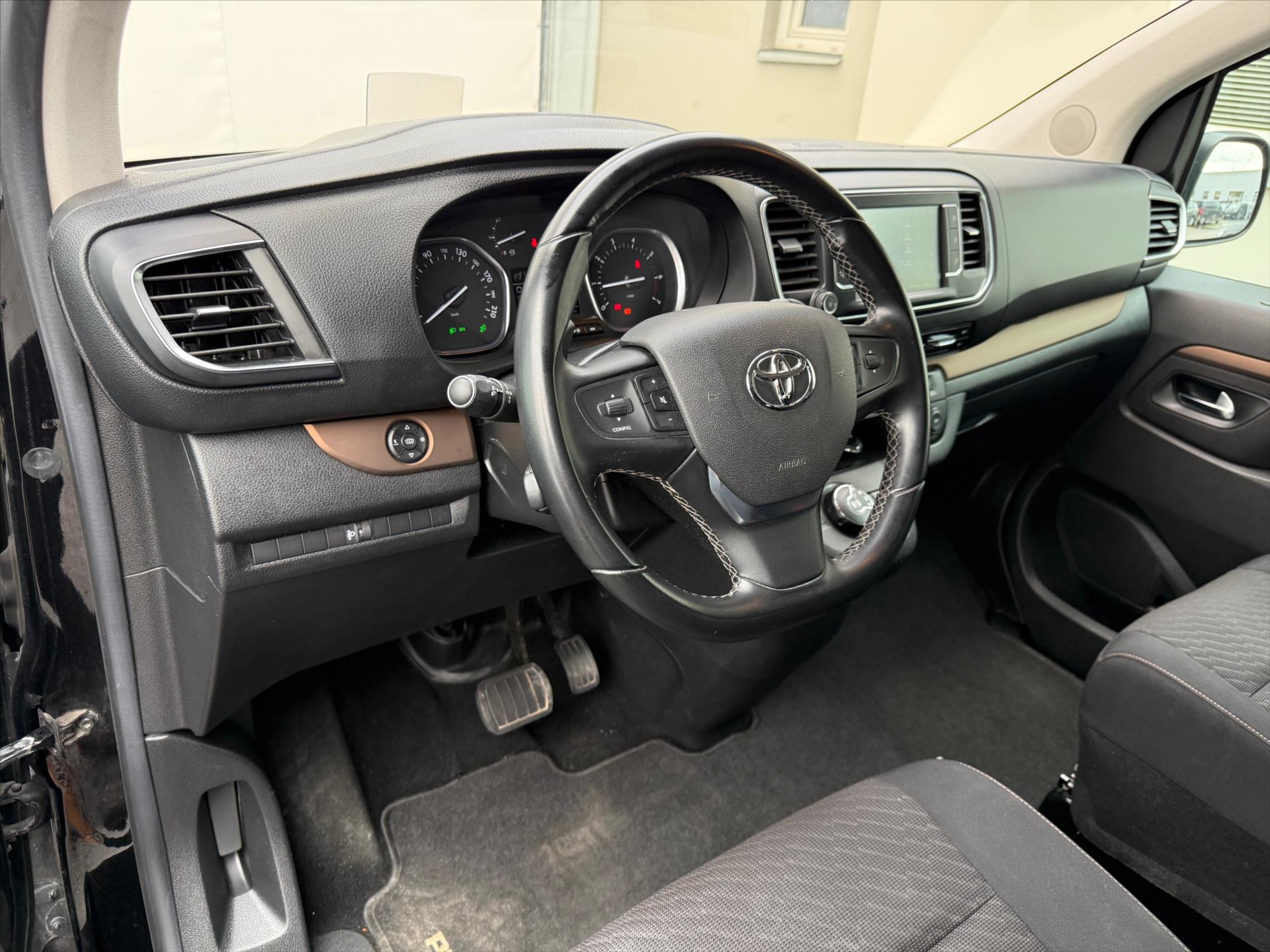 toyota-proace-verso-2-0-l1-8mist-selection - 7