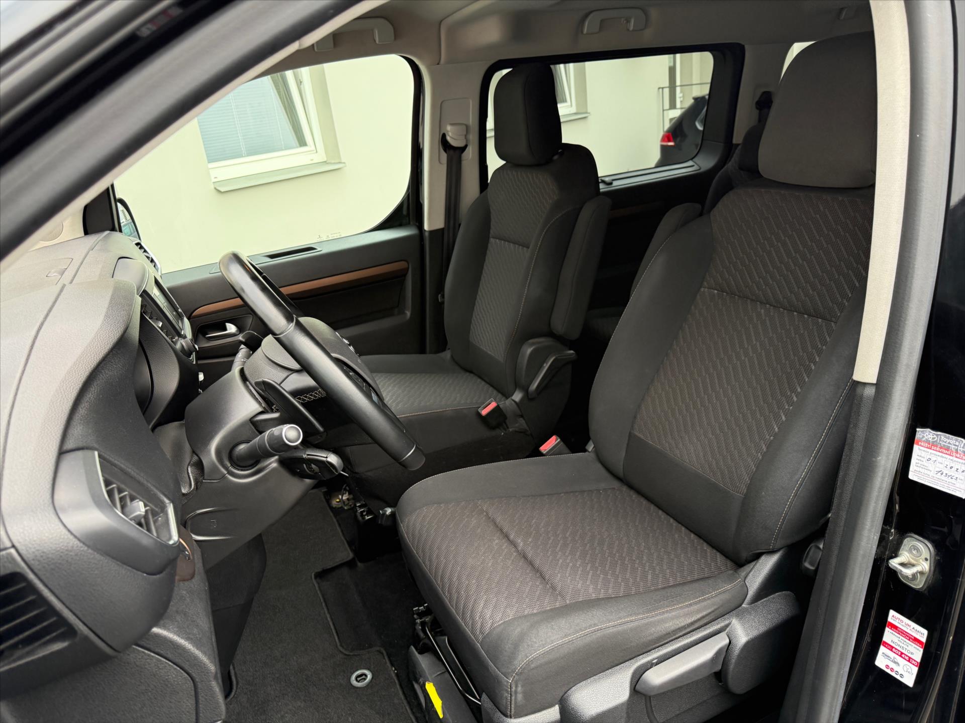 toyota-proace-verso-2-0-l1-8mist-selection - 9