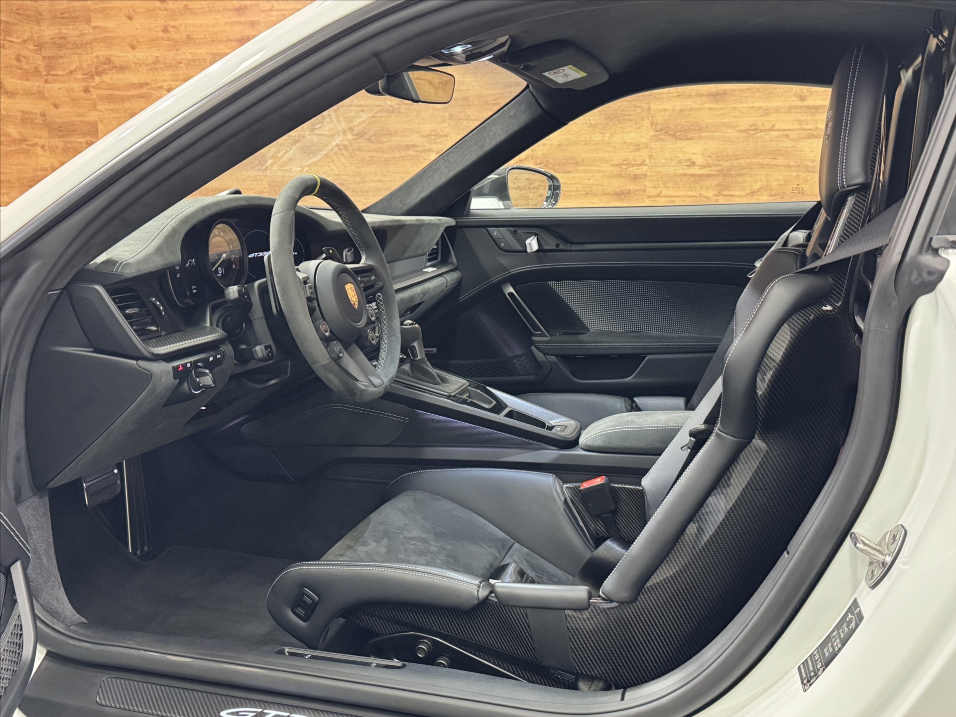 porsche-911-gt3-rs-weissach-ppf-lift - 9
