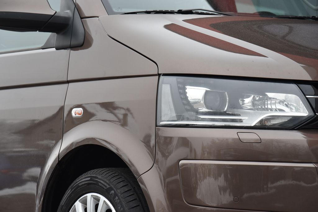 volkswagen-multivan-2-0-tdi-132-kw-dsg-highline - 5