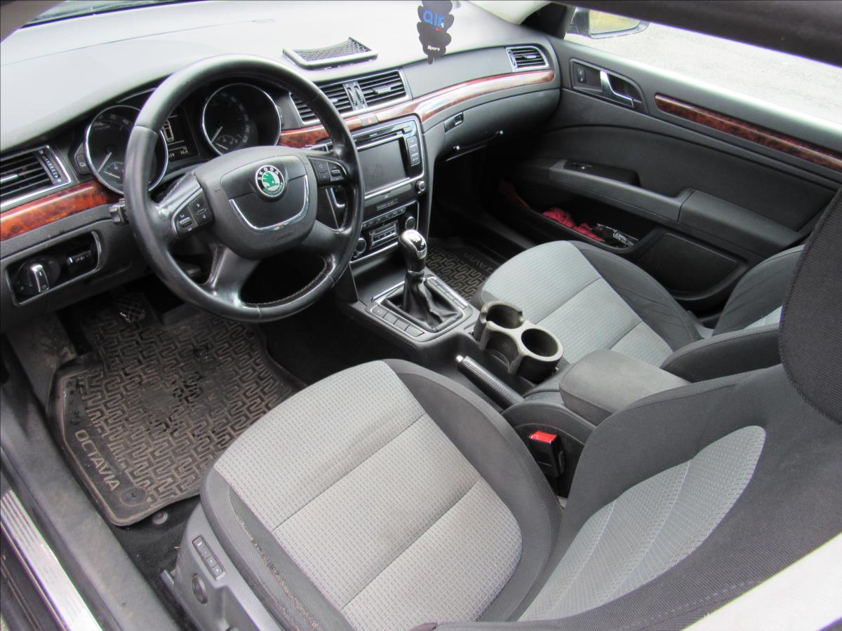 skoda-superb-1-9-tdi-77kw-combi - 8