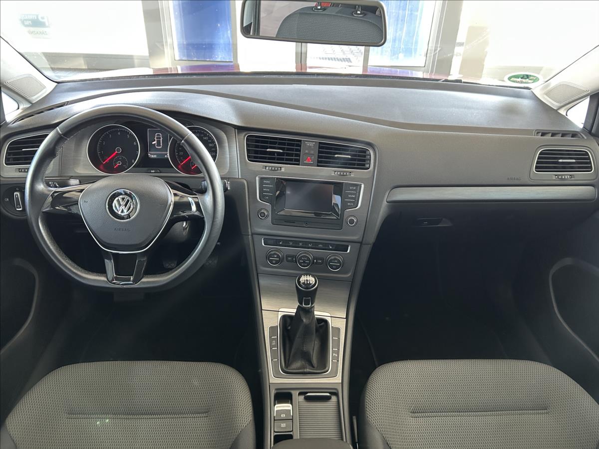 volkswagen-golf-1-2-tsi-77kw-serviska-tazne - 7