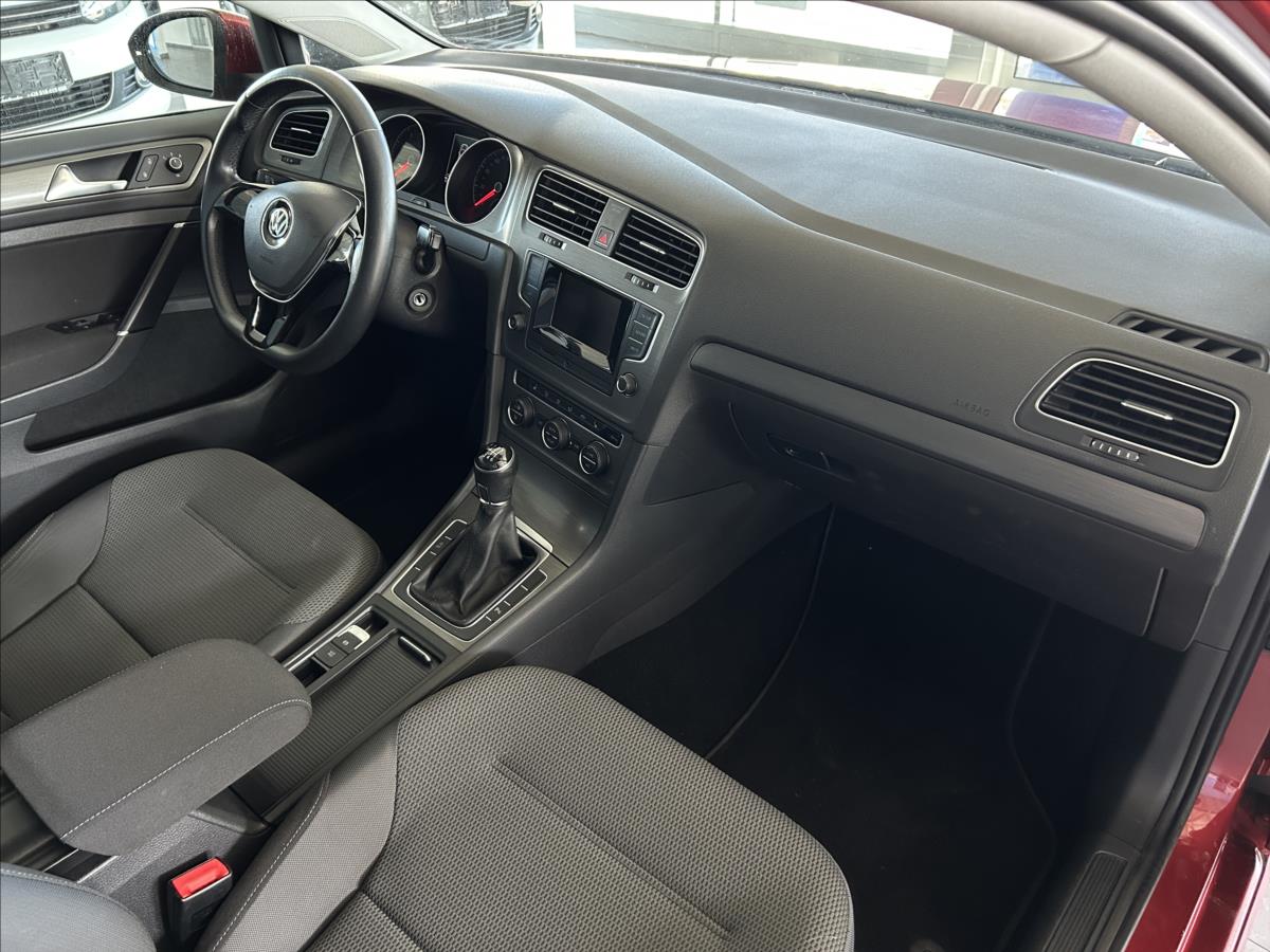 volkswagen-golf-1-2-tsi-77kw-serviska-tazne - 8