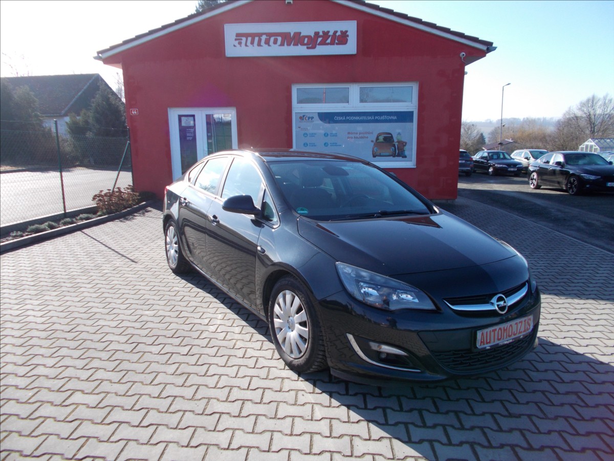 Opel Astra 1,4 T DIGIKLIMA NAVI TEMPOMAT NOVÁ STK  J