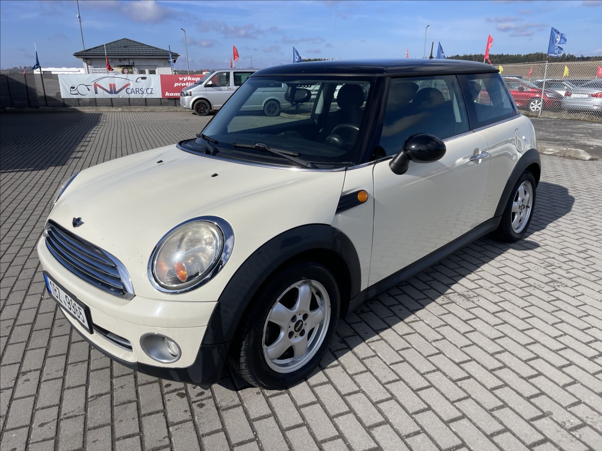 Mini Cooper 1,6 i 88kw Klima ALU bez koroze