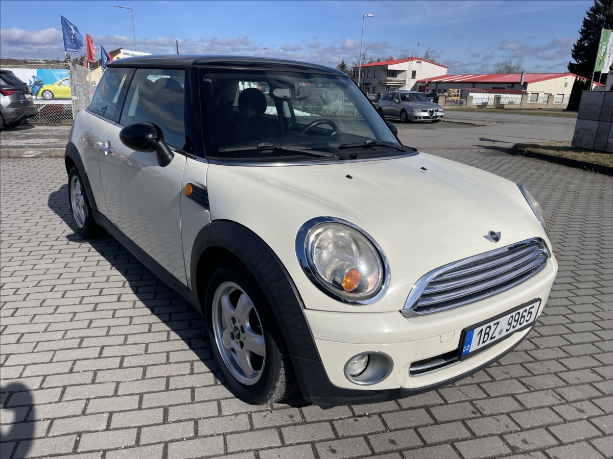 mini-cooper-1-6-i-88kw-klima-alu-bez-koroze - 5